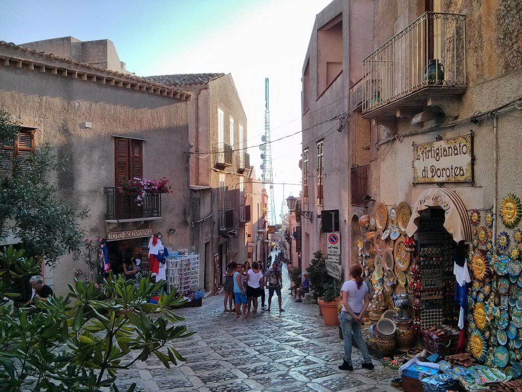 Casa Del Clown Trapani Ngoại thất bức ảnh